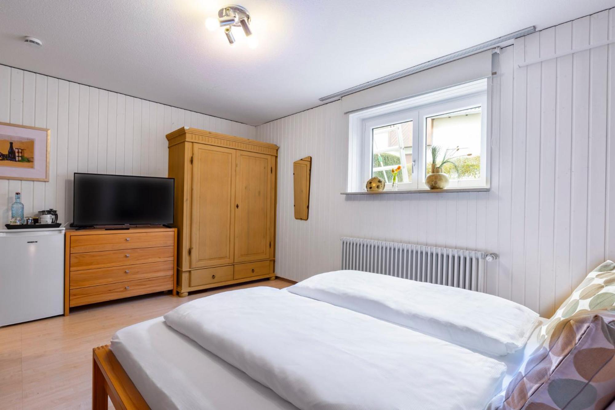 Hotel Garni Sonnengruss Hagnau Exteriör bild