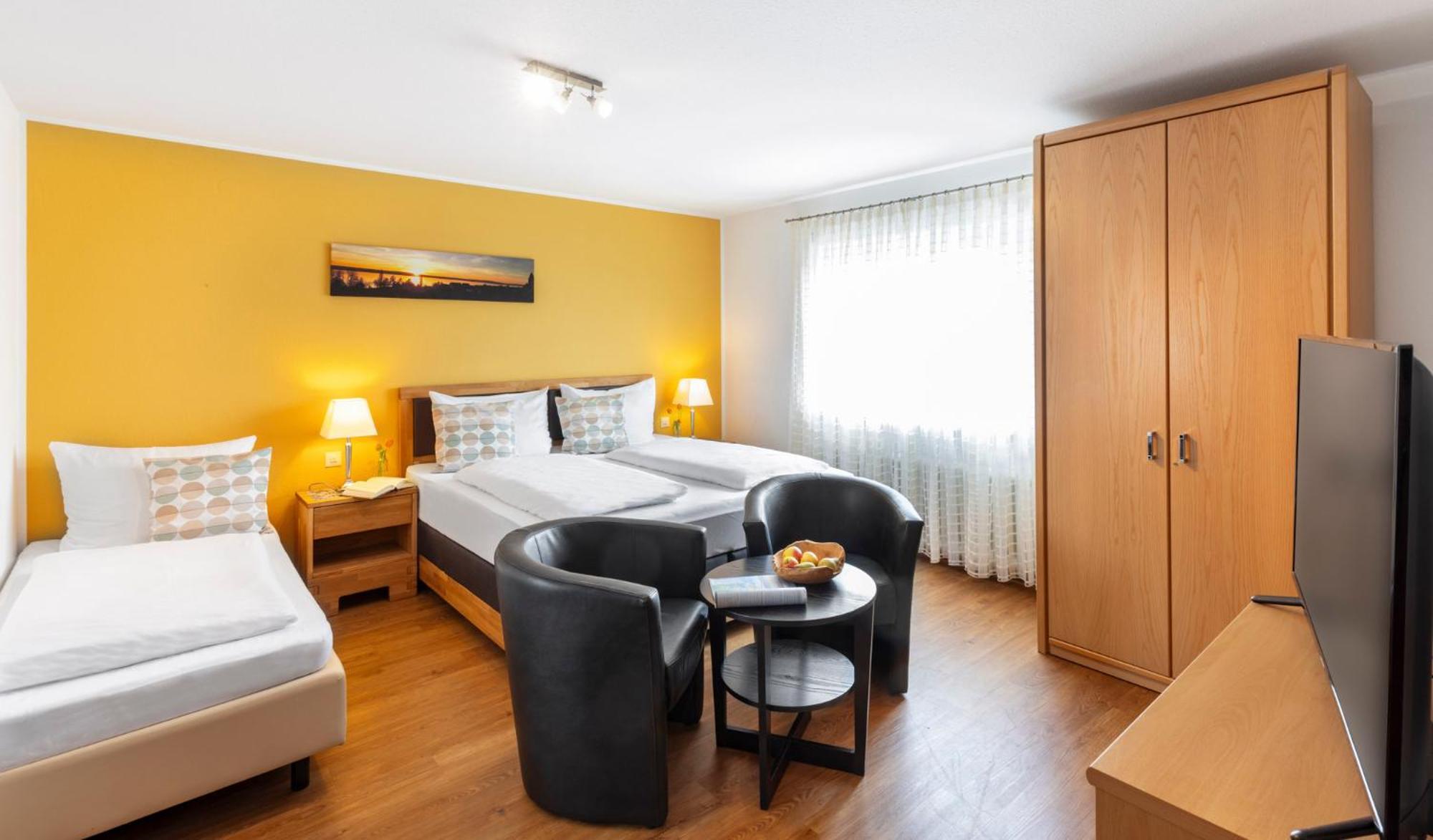 Hotel Garni Sonnengruss Hagnau Exteriör bild